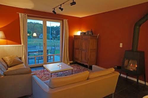 Holiday Home Beausoleil Bomal Екстериор снимка